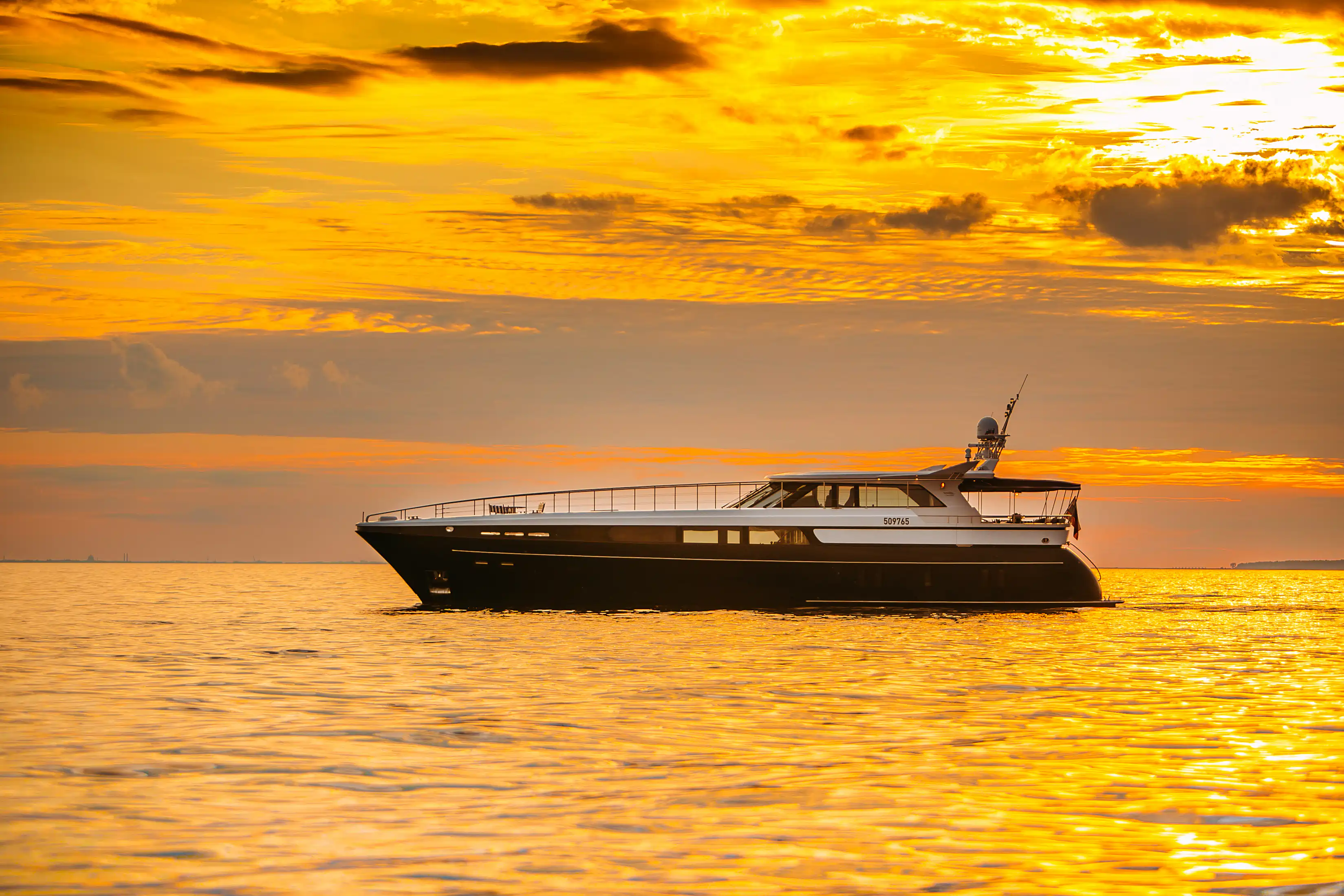 Яхта Atlantis 3 (Атлантис 3) image- 5